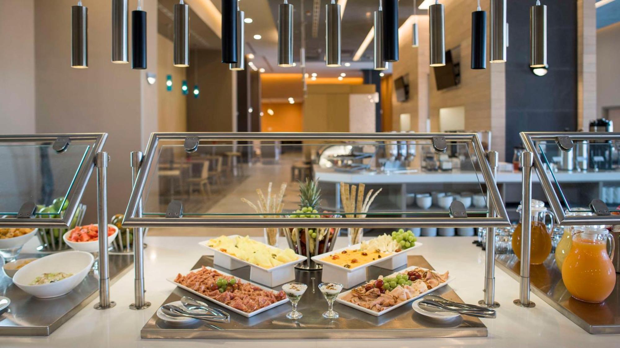 Hyatt Place Манагуа Экстерьер фото